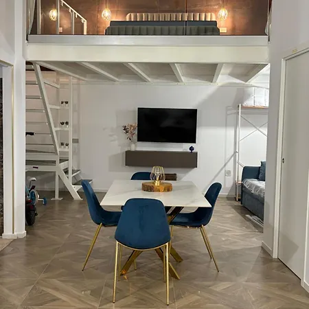 White House Luxury