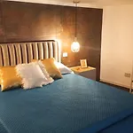 White House Luxury Апартаменты