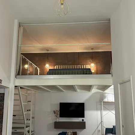 White House Luxury * Μπάρι