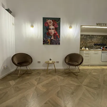 White House Luxury Apartamento *